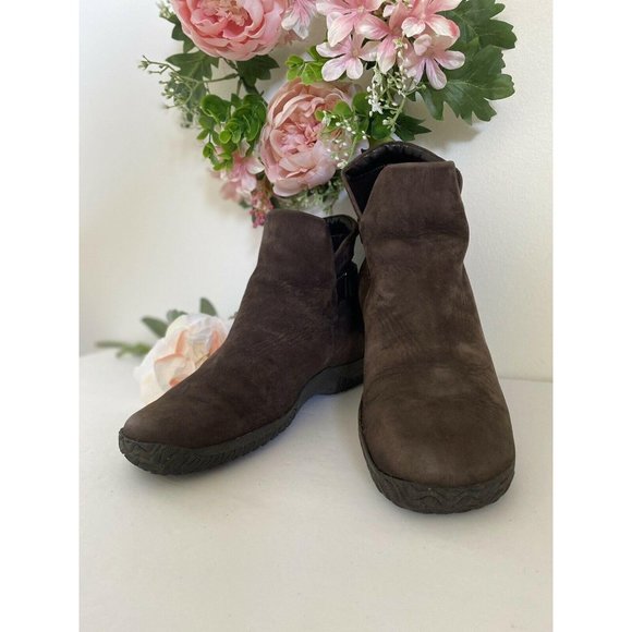 Softwalk Oxnard Ankle Brown Suede Leather Boots - Picture 5 of 12